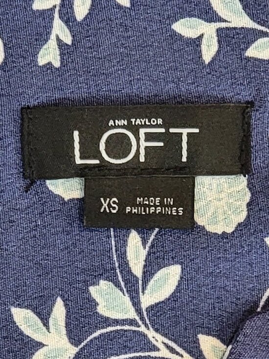 Ann Taylor LOFT Blue Green Floral Romper With Pockets - XS - Picture 9 of 11